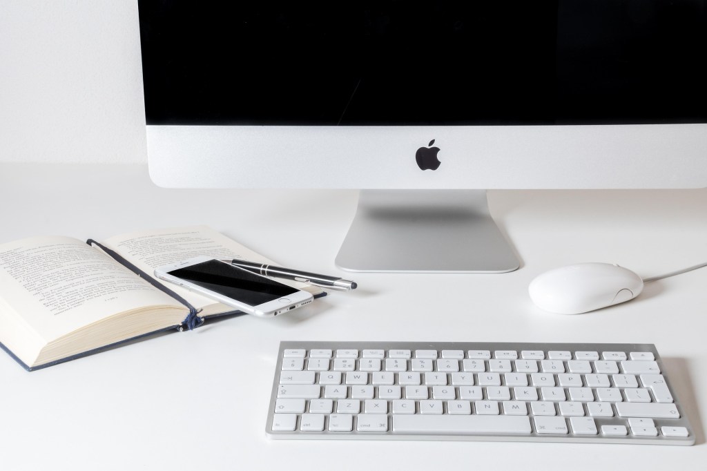 Short Form vs Long Form Content — The Real Pros and&nbsp;Cons